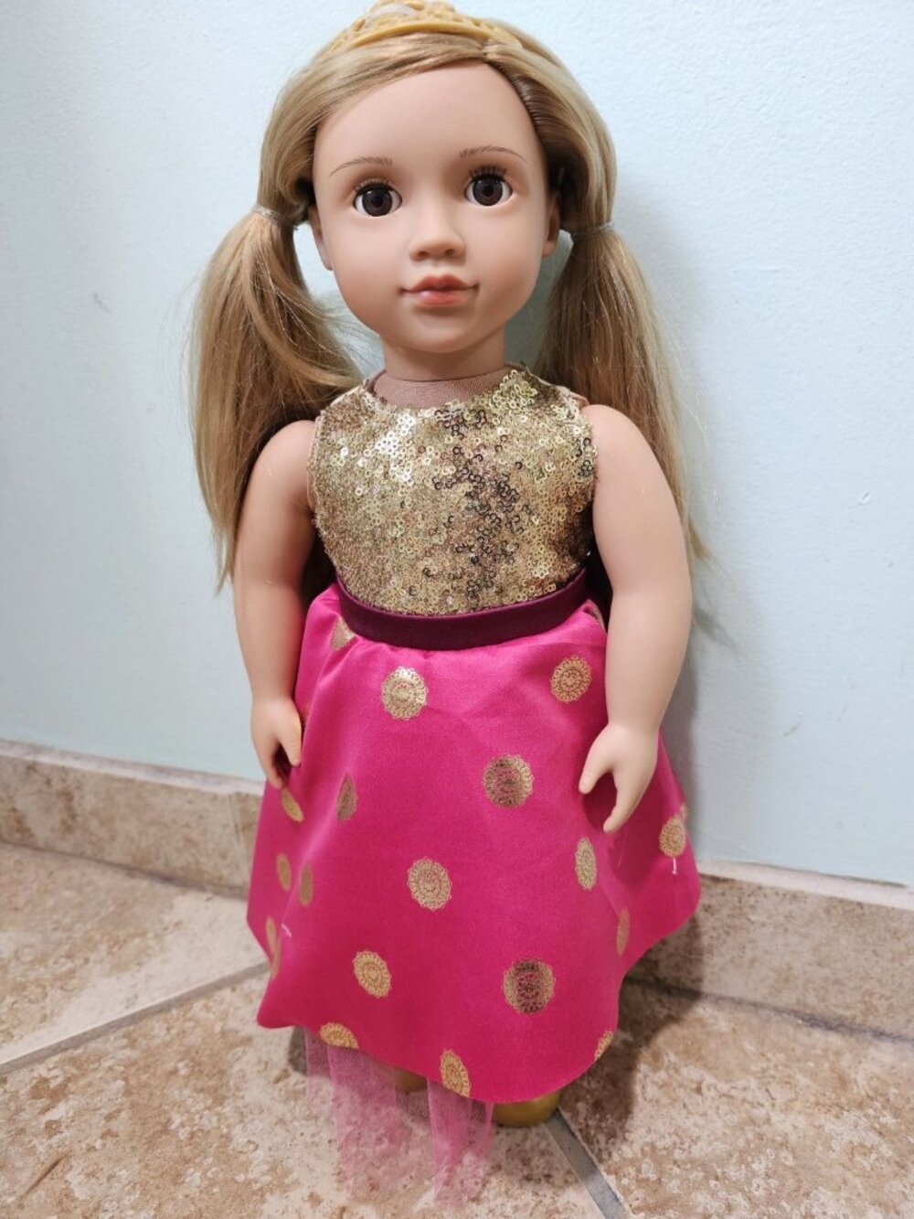 Our Generation Girl 18 Inch Doll Pink Gold Sequined Princess Sarah Royalcore - Picture 3 of 7